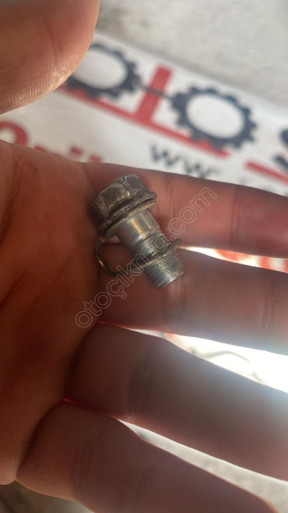 toyota corolla 2018 abs sensörü vidası