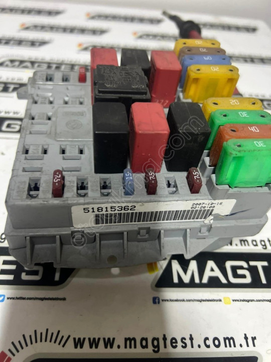 FİAT LİNEA 1.4 BENZİNLİ SİGORTA KUTUSU 51815362 51815362