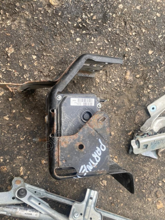 PEUGEOT PARTNER TEPEE ABS BEYNİ