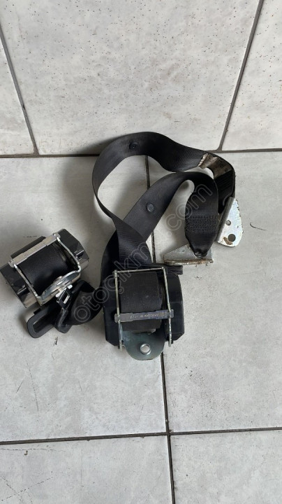 2010 VW JETTA ARKA EMNİYET KEMERLERİ