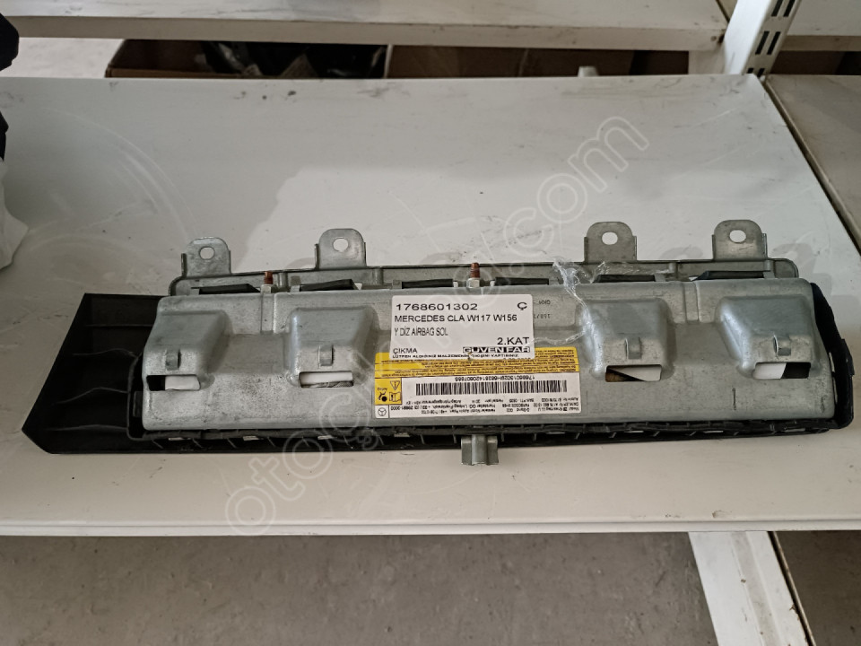MERCEDES CLA W117 W156 DİZ AİRBAG SOL 1768601302 Ç