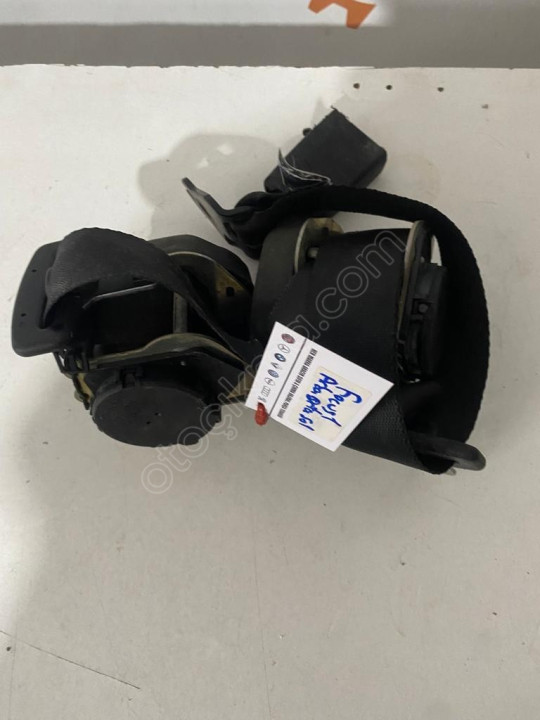 Ford Focus 1 Arka Orta Sol Emniyet Kemerleri Hatasız Orjinal