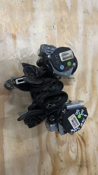 2010 VW JETTA ÖN EMNİYET KEMERLERİ ADET