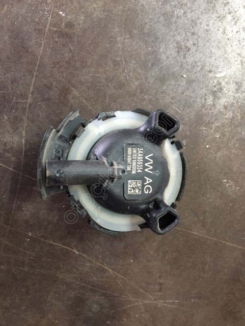 VW PASSAT B7 ÖN KAPI AİRBAG BASINÇ SENSERÜ ORJ ÇIKMA 10-15