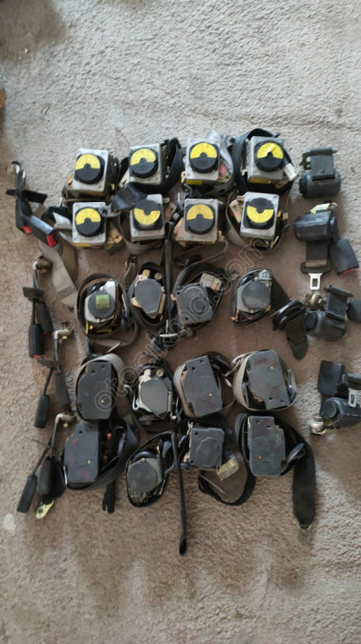 Wolkswagen Passat çıkma emniyet kemeri