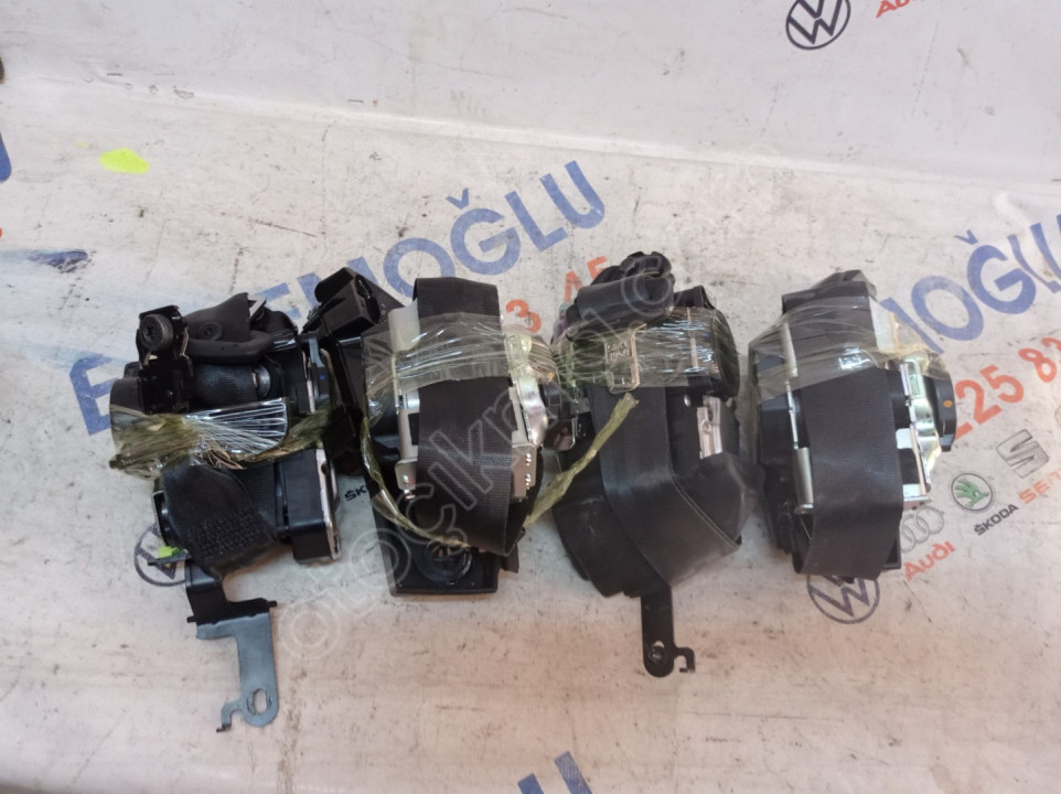 39836042 17-23 VOLVO S90 ORJ ÇIKMA EMNİYET KEMERİ TAKIMI