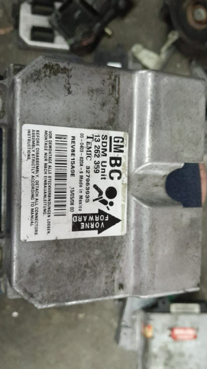 Opel corsa 1.3 airbeg beyni çıkma