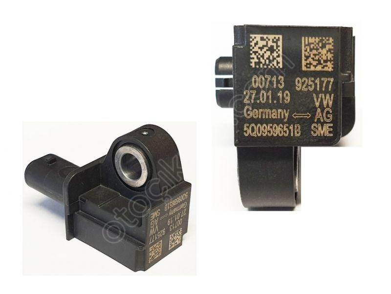 VOLKSWAGEN GOLF 2013 2019 DARBE SENSÖRÜ SIFIR 5Q0959651B