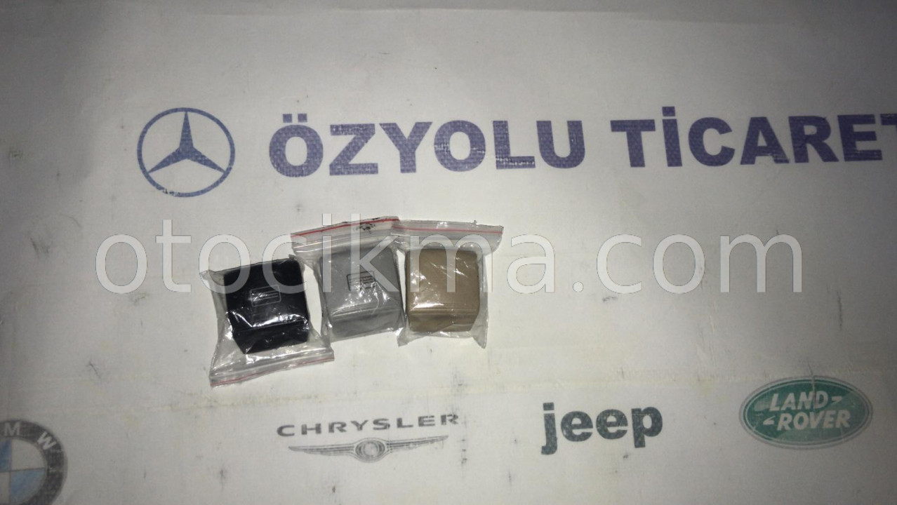 MERCEDES W204 C serisi Sanruf Açma Düğmesi