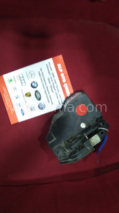 a053702 Bmw 5 Serisi F10 Sağ Arka Kapı Kilidi