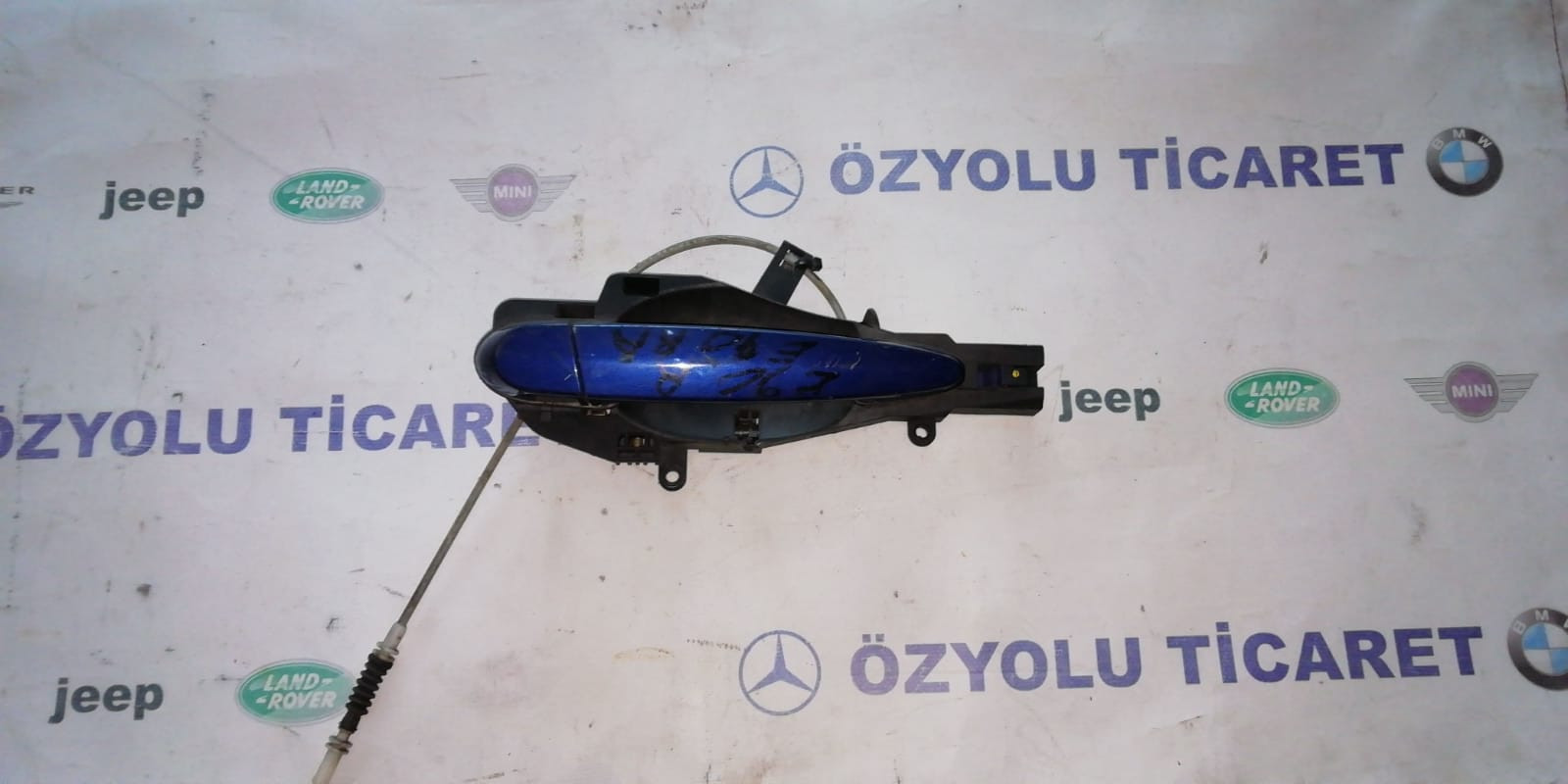 BMW e90 3 serisi sağ arka kapı kolu ve iç mekanizması