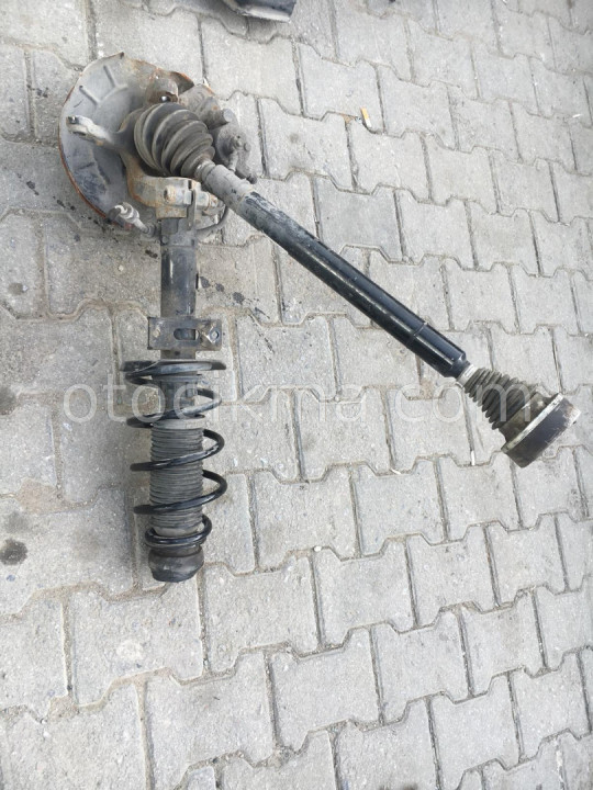 golf 7  sağ aks   ve golf 7 tüm çıkma yedek parçalar