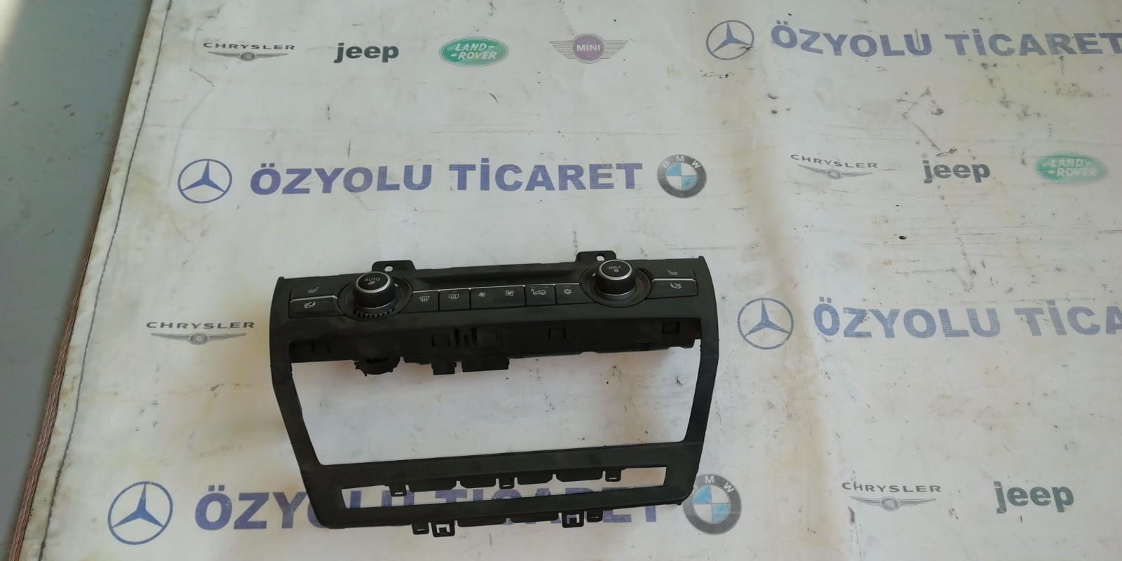 BMW e70 x5 klima kumanda paneli ve çerçevesi 9157555