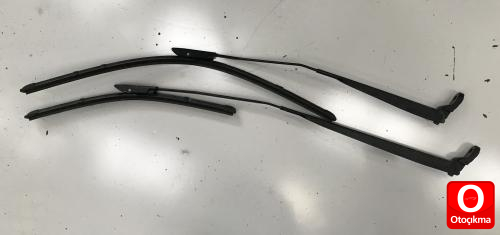 Peugeot 301 Sağ Cam Silecek Kolu