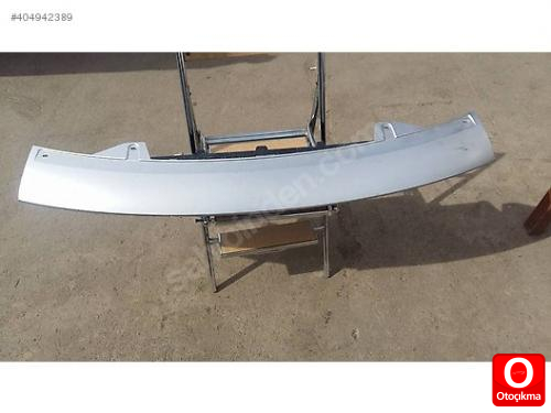 Land rover 2012 on tampon alt parçası. Çeki kapağı