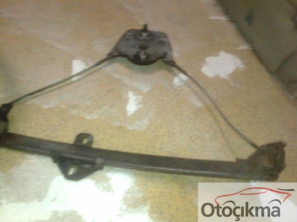 audi 80 ön cam kirkosu OTO FİKRETTE