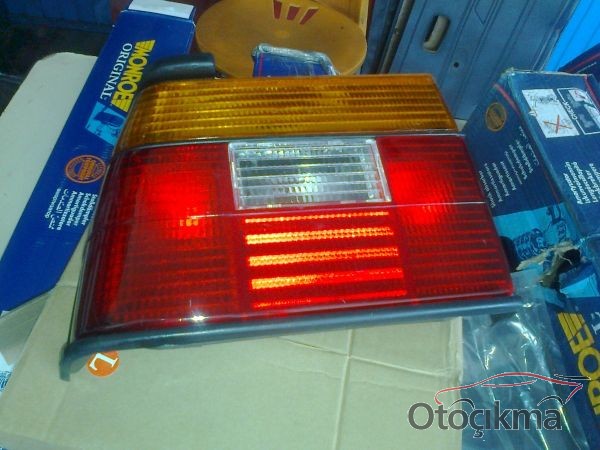 JETTA 2 STOP LAMBASI OTO FİKRETTE