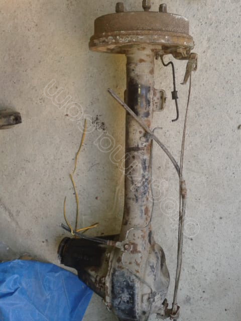 Nissan vannette Arka Dingil Cıkma orjinal