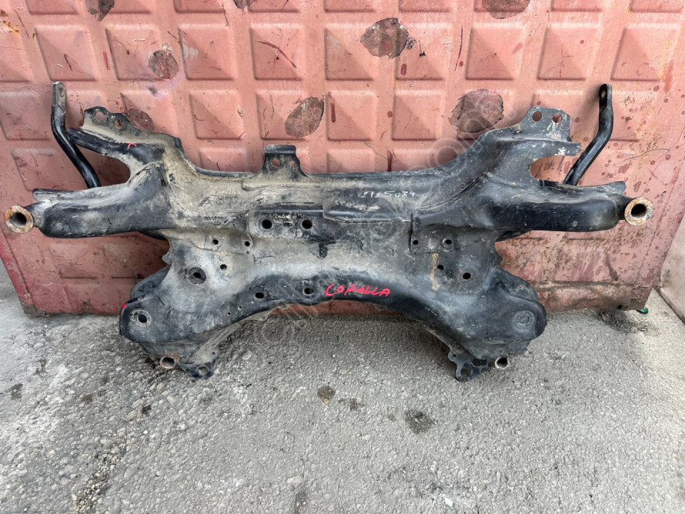 Toyota Corolla Çıkma motor traversi