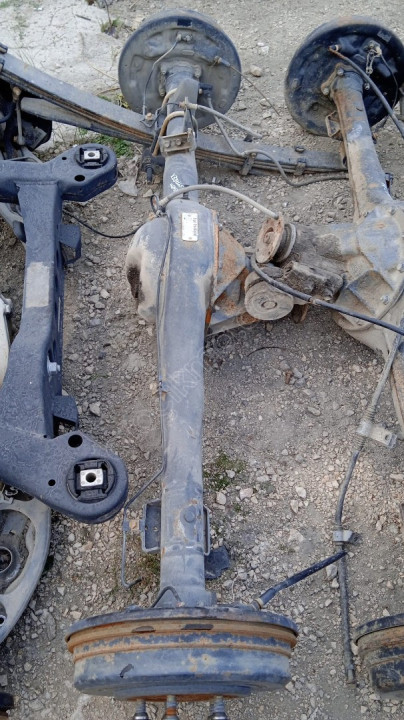 HYUNDAİ STAREX ARKA DİNGİL GÜÇMANLAR OTO