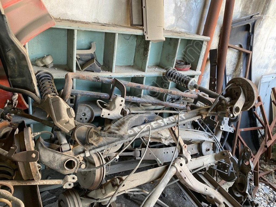 FORD ESCORT ARKA AMORTİSÖR ORJİNAL ÇIKMA 1995-2000 MODEL