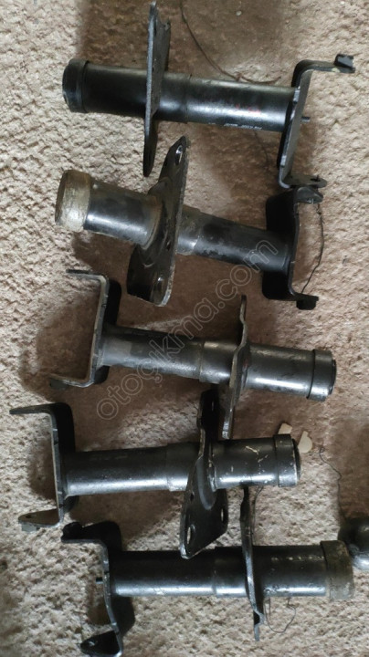 Wolkswagen Passat çıkma tampon demir ayağı