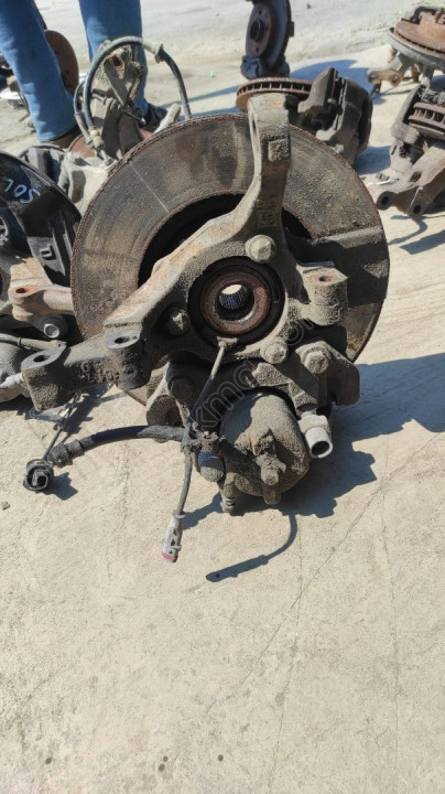 OPEL ASTRA H SAĞ ÖN TAŞIYICI CIKMA CEP: 0541 570 02 94