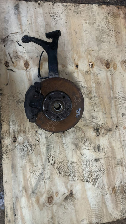 1996-2001 VW PASSAT B5 ÖN SAĞ DOLU TAŞIYICI