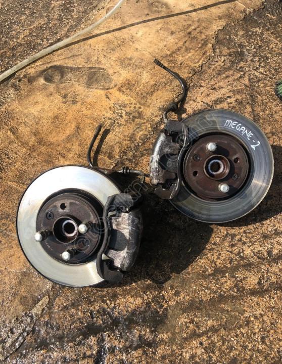 MEGANE 2 SAĞ/SOL TAŞIYICI ORJİNAL ÇIKMA