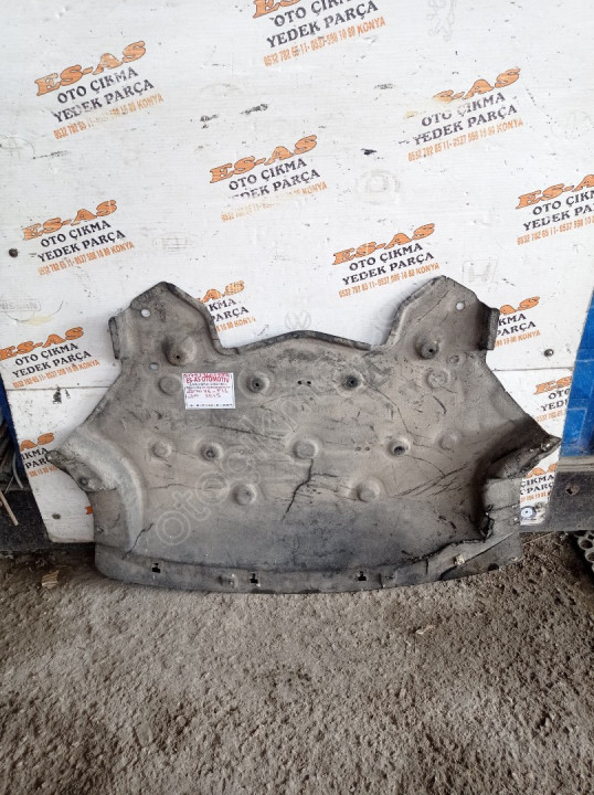 BMW X6 - F16 SUV Çıkma Motor Alt Muhafaza 2015