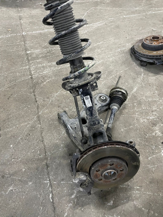 polo 1.4 TDİ aks çıkma aks orjinal 6C0407271E 5 ileri manuel