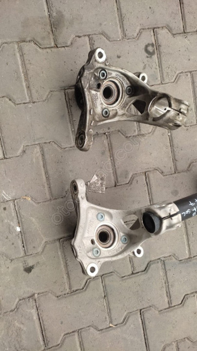 audi a3 sağ taşıyıcı