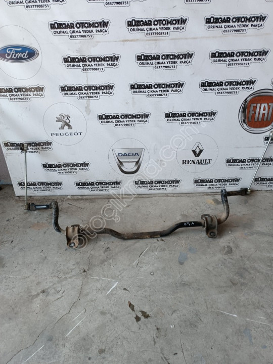 Volvo V40 viraj demir 2013-2017