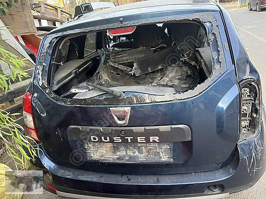 DACİA DUSTER BAĞAJ KAPAĞI ORJİNAL ÇIKMA NOKTA HASARLI
