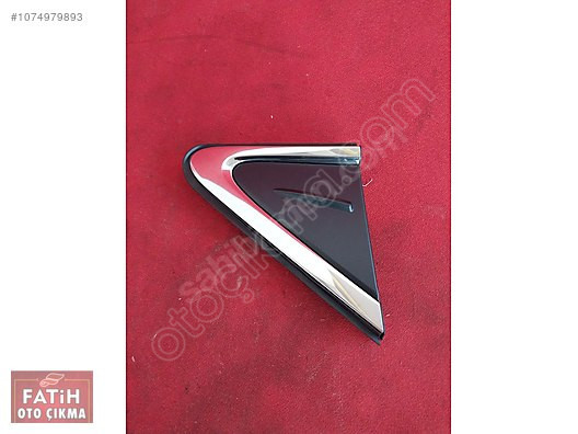 TOYOTA COROLLA ÖN AYNA ÜÇGENİ 2018 60117-02280