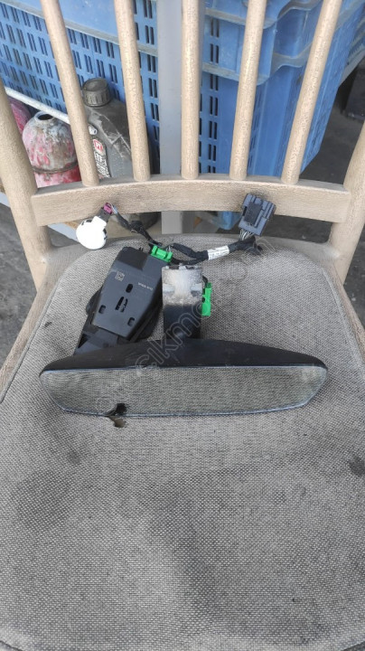 VOLVO XC60 İÇ DİKİZ AYNASI VE YAGMUR SENSÖRÜ ÇIKMA