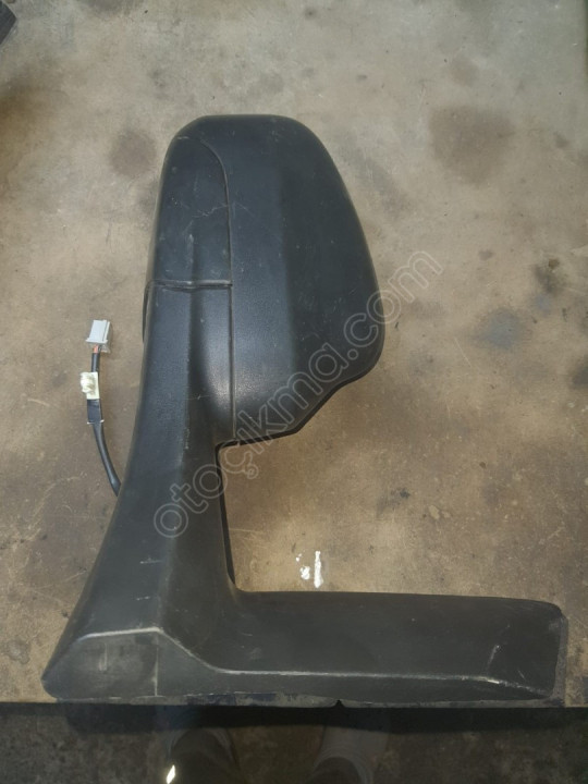 2017 COURIER SAĞ AYNA ÜNALLAR OTO YEDEK PARÇA’’DA