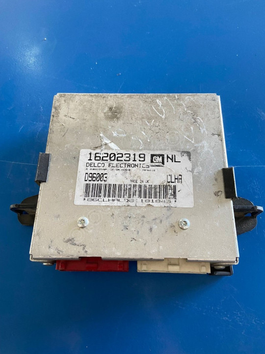 Opel vectra B 1.6 motor beyni 16202319