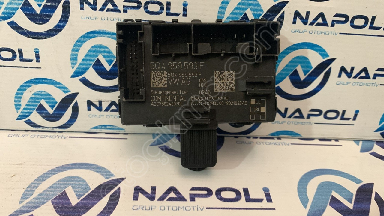 5Q4959593F SUPERB OCTAVİA KODİAQ LEON GOLF JETTA KAPI BEYNİ