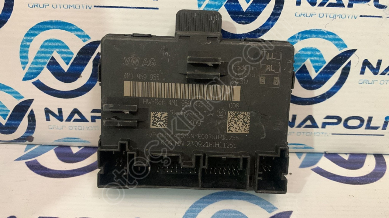 4M1959955J AUDİ A8 S8 KAPI BEYNİ 2018/2023