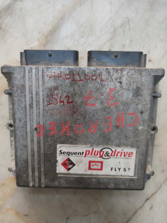 Jeep Cherokee Gaz Kontrol Beyni 67R011002