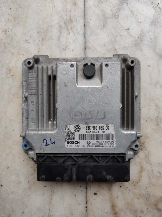 Volkswagen Golf 1.6 FSI Motor Beyni 03C906056CG - 0261S02183