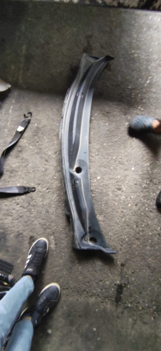 NİSSAN QASHQAİ 1.6 2017 ÖN CAM IZGARASI