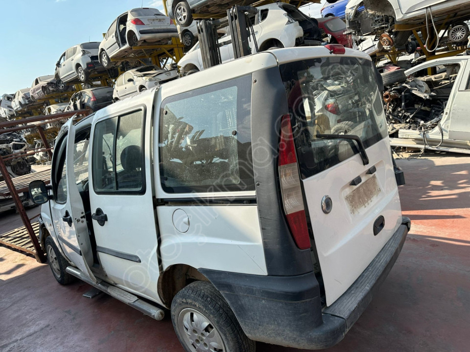 2006 DOBLO BAGAJ CAMI ÜNALLAR OTO YEDEK PARÇA’’DA