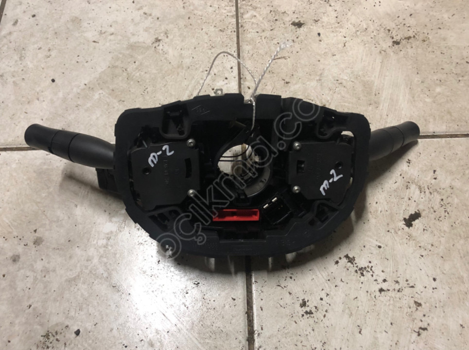 MEGANE 2 SİLGİ/SİNYAL KOLU ORJİNAL ÇIKMA