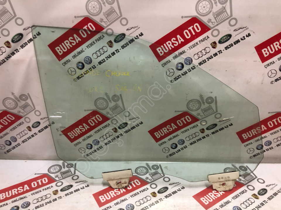 JEEP GRANDE CHEROKEE WK2 SAĞ ÖN KAPI CAMI ORJINAL SÖKME