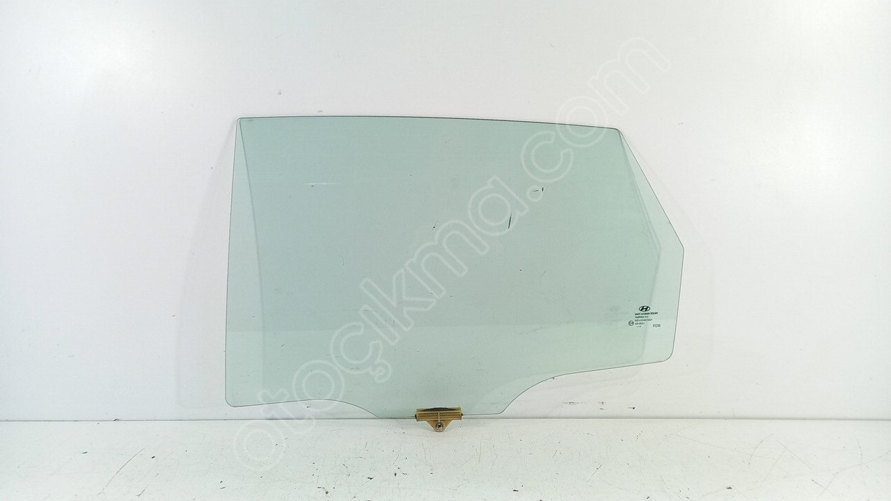 HYUNDAİ İ30 SAĞ ARKA KAPİ CAMİ