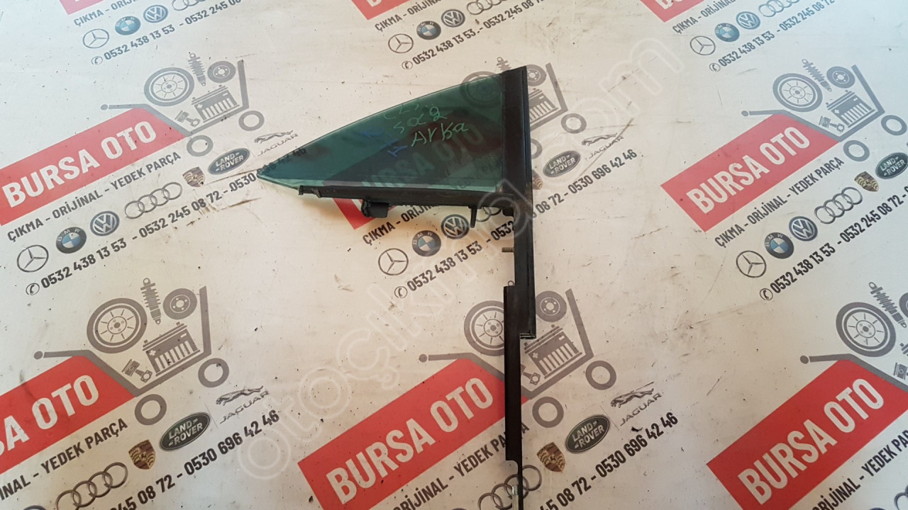 MERCEDES CLS W218 SAĞ ARKA KELEBEK CAM ORJINAL SÖKME