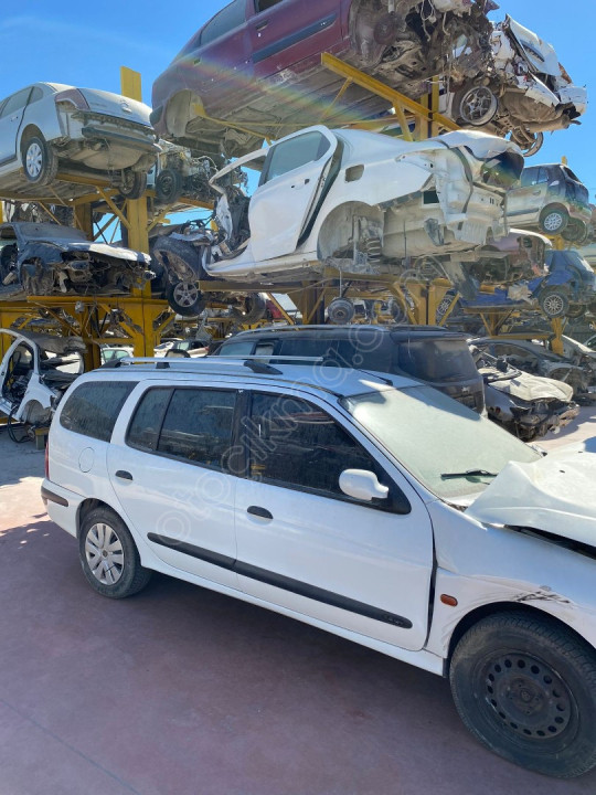 MEGANE 1 SW SAĞ ARKA KELEBEK CAMI&quot;ÜNALLAR OTO YEDEK PARÇA&quot;DA