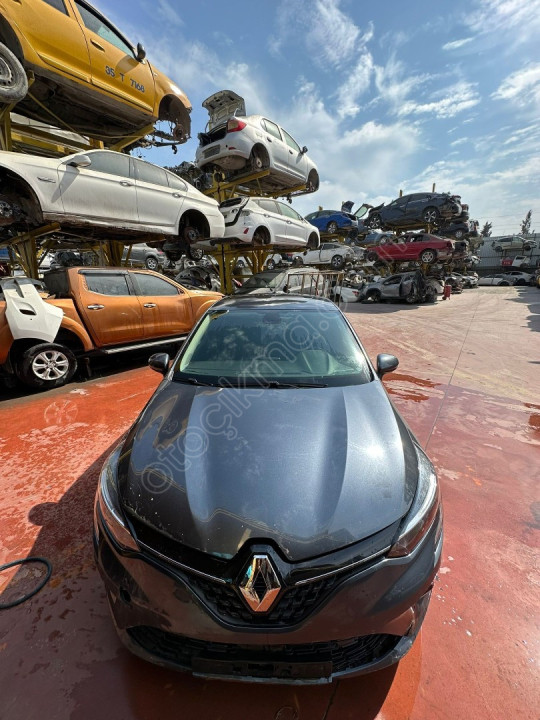 2022 CLİO 5 ÖN CAM ÜNALLAR OTO YEDEK PARÇA’’DA